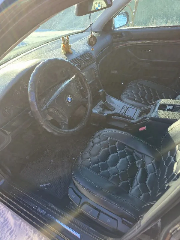 Продам bmw e39 520 m54b22 2001г. пробег 350000, состояние нормальное. цена 700 к. +79493324418 снежное 📲 tg: николай 📞 звоните: +7(949)3324418 - фотография - 9
