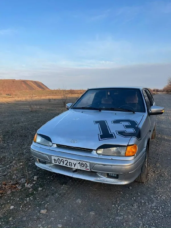 Продам ваз 2113,2005 год в отличном технически состоянии, местами полез лак;двигатель масло не расходует, не дымит бодрая прошивка ;кпп 1.5 года назад покупали в магазине;;стартер новый ;ходовая в круг сс20 треугольные рычаги;выхлоп стт вся трасса новая;дно, пороги, стаканы в отличном состоянии варить не нужно, полностью обработана ;хорошая музыка ;электростеклоподьемники ;новый аккумулятор;резина лето. масло антифриз свежее. стс птс дкп осмотр енакиево тел +7949-436-20-32 цена 180 тыс ! либо обмен, с доплатой в обе стороны торг присутствует! 📞 звоните: +7(949)4362032 - фотография - 8