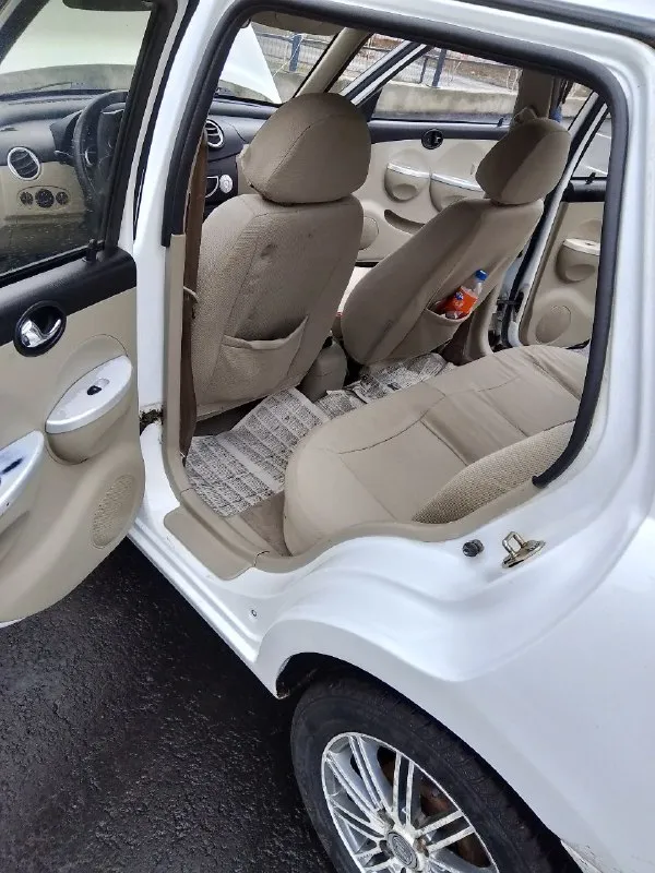 Продам лифан 2011г выпуска максимальной комплектации в отличном состоянии на полном ходу без вложений мотор 1.3 работает отлично не дымит не троит масло не расходует тяга отличная кпп 5 ступка не гудит не выбивает все передачи на месте по ходовой все отлично не стучит не гремит дорогу держит уверенно лкп в отличном состоянии все как на фото по электрике полный порядок все работает от и до все светится повороты стопы аварийка дальний ближний и так далее. печка ташкент работает в любом положении салон чистый ухоженный за авто следили все вопросы по номеру телефона цена 305.000 т. рублей +79491266032 - фотография - 6