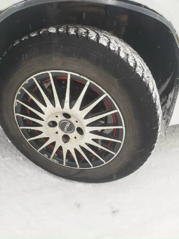 Продам надёжную и достойную тачку ваз 2114 2013 года ! мотор 1.6 восьми клапанный работает как часик... - фотография