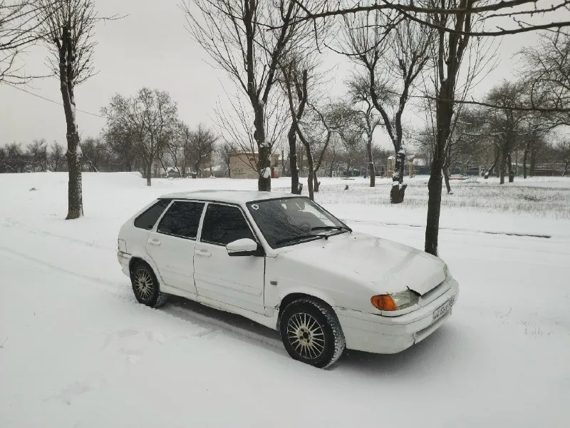 Продам надёжную и достойную тачку ваз 2114 2013 года ! мотор 1.6 восьми клапанный работает как часики коробка все отлично по ходовой части все сделал авто без вложений по технике не гнилая дно пороги все целое !! новая резина зимняя литые диски р14 музыка хорошая по документам полный порядок любой оформление птс стс дкп все есть печка работает салон в нормальном состоянии белая оптика город донецк цена 205 тысяч рублей торг или обмен предлагаете звоните по номеру телефона +79494342380 или +79494120608 телеграмма нет ! только звоните или в лс 📞 звоните: +7(949)4342380 - фотография - 6