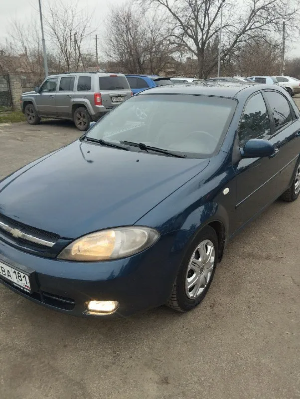 Продам chevrolet lacetti ( chevrolet лачетти ) в отличном состоянии. зеленая автотека. автомобиль без дтп. ‎1.6 бензин, двигатель масло не расходует, работает ровно, ошибок нет, не дымит, не троит. мкпп-5.пробег 125000км,2008г. ‎стекла все родные, кроме лобового. шумоизоляция. ‎кондиционер, гур, цз, сигнализация, 4 электростеклоподъёмника. abs, airbag, электрорегулировка зеркал, противотуманки, магнитола pioneer 2din. новая зимняя резина. дно, пороги, салон, потолок, дверные карты в отличном состоянии. гаражное хранение, бережная эксплуатация. ‎переоформление мрэо. ‎460тыс. торг. ‎+79497143547 ‎ 📲 tg: николай 📞 звоните: +7(949)7143547 - фотография - 6