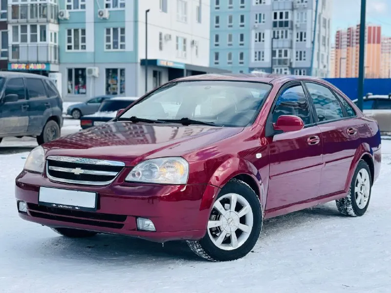 В продаже chevrolet lacetti 1.6 автомат 2007 год состояние автомобиля отличное не гнилая вся целая техническое состояние вся в полном порядке мотор 1.6 работает отлично ходовую всю сделали расходники масла фильтра ремни всё заменено комплектация максимальная: кондиционер, гидроусилитель, 4 стёкла подъёмники, подогревы новая зимняя резина, стоит хорошая музыка достойный автомобиль юридически чистая цена 498.000 срочная продажа осмотр днр донецк-макеевка телефон +79495764890 +79499437884 - фотография - 2