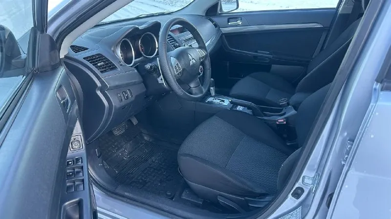 Mitsubishi lanser 10 объем 2.0 коробка автомат год 2008 хозяин 3 авто в прекрасном состоянии кузов без дефектов без дтп в заводском окрасе чистый от полированный после детейлинга, автотека зелень. салон чистый аккуратный целый после химчистки, ходовой части нареканий нет, днище короба целый, двигатель был установлен контрактный на пробеге 250т, км с японией с пробегом 80 000 км идеально работает, коробка работает в штатном режиме переключает идеально, комплектации подрулевые лепестки круизконтроль мультируль подогрев сидений подогрев зеркал регулировка зеркал четыре стеклоподъемника центральный замок сигнализация климат контроль датчик дождя датчик света, в комплекте летняя резина и зимняя резина, фактически у автомобиля два хозяина автомобиль местный без намёков на ржавчину и коррозию гаражное хранение, нахожусь в ростове смотрите фото могу отправить видео могу пригнать мариуполь донецк луганск. цена 780т. руб тел: +7 (949) 580-62-90 тел: +7 (961) 313-02-2 📞 звоните: +7(949)5806290 - фотография - 5