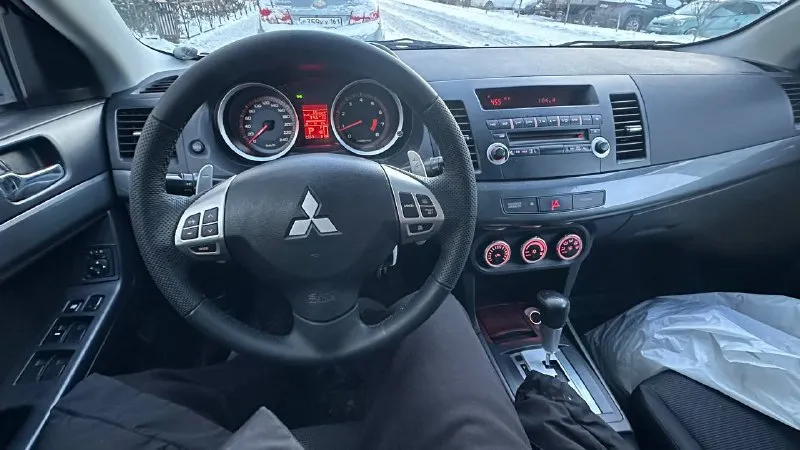 Mitsubishi lanser 10 объем 2.0 коробка автомат год 2008 хозяин 3 авто в прекрасном состоянии кузов без дефектов без дтп в заводском окрасе чистый от полированный после детейлинга, автотека зелень. салон чистый аккуратный целый после химчистки, ходовой части нареканий нет, днище короба целый, двигатель был установлен контрактный на пробеге 250т, км с японией с пробегом 80 000 км идеально работает, коробка работает в штатном режиме переключает идеально, комплектации подрулевые лепестки круизконтроль мультируль подогрев сидений подогрев зеркал регулировка зеркал четыре стеклоподъемника центральный замок сигнализация климат контроль датчик дождя датчик света, в комплекте летняя резина и зимняя резина, фактически у автомобиля два хозяина автомобиль местный без намёков на ржавчину и коррозию гаражное хранение, нахожусь в ростове смотрите фото могу отправить видео могу пригнать мариуполь донецк луганск. цена 780т. руб тел: +7 (949) 580-62-90 тел: +7 (961) 313-02-2 📞 звоните: +7(949)5806290 - фотография - 8