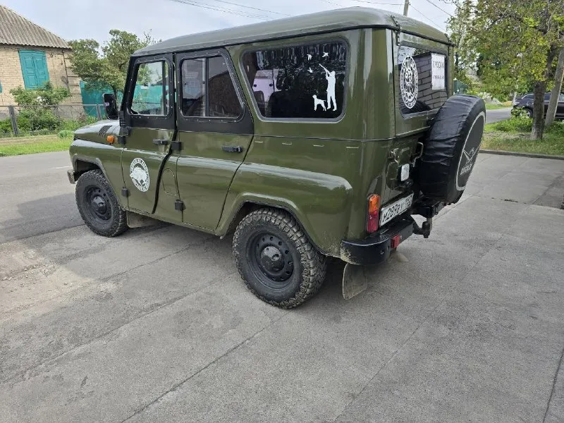 Продаю уаз хантер 2010 года, в идеальном состоянии с родным пробегом 26000 километров, я собственник стоит на российском учёте, любое переоформление без проблем, автомобиль вложений не требует сел поехал цена 980 000 г. дебальцево андрей +7 949-101-40-45 📞 звоните: +7(949)1014045 - фотография - 2