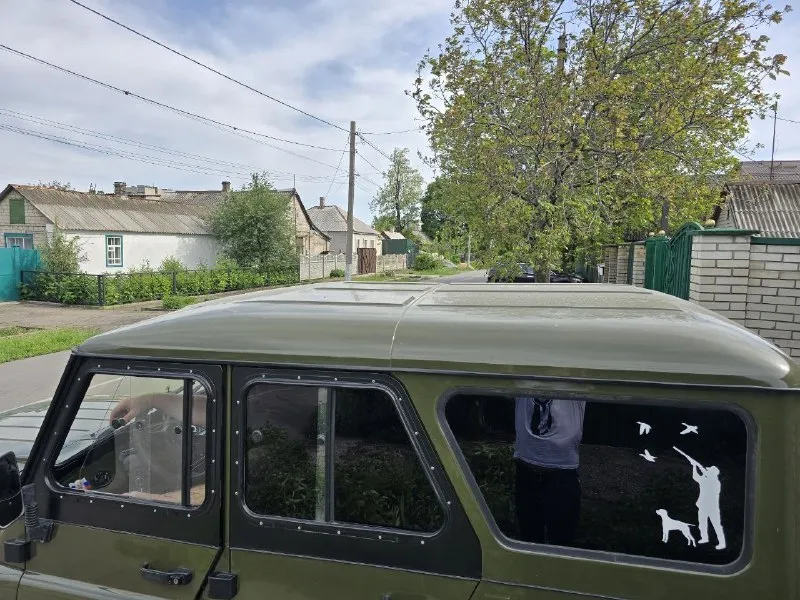 Продаю уаз хантер 2010 года, в идеальном состоянии с родным пробегом 26000 километров, я собственник стоит на российском учёте, любое переоформление без проблем, автомобиль вложений не требует сел поехал цена 980 000 г. дебальцево андрей +7 949-101-40-45 📞 звоните: +7(949)1014045 - фотография - 3