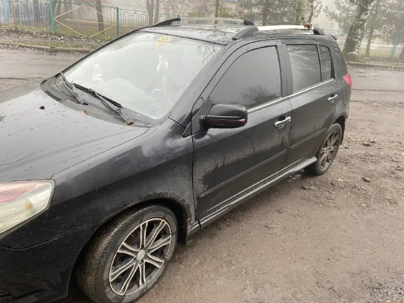 Продам машину geely мк кросс 1.5 год выпуска :2013 не бита, пробег 121640 км нареканий особых нет, п... - фотография
