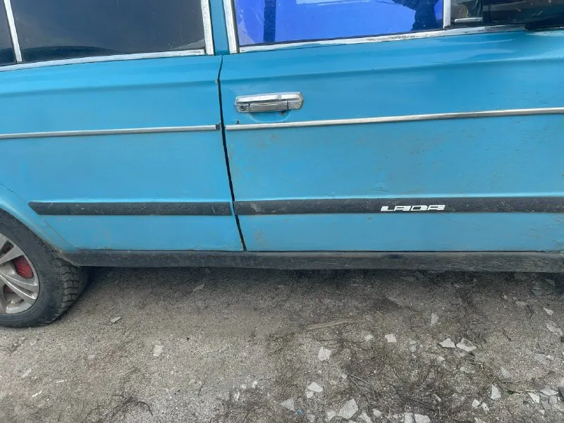 Продам ваз 2106, в нормальном состоянии, ходовка перебрана, днище не гнилое, стоит ксенон, хорошая т... - фотография