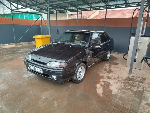 Продам 2115 черного цвета год 2007 машина в очень хорошем состоянии, без рыжиков, без гнилых мест и... - фотография