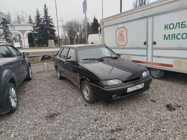 Продам 2115 черного цвета год 2007 машина в очень хорошем состоянии, без рыжиков, без гнилых мест и естественно без дыр. перед зимой отдавал полностью обработать и обезшумить. двигатель и коробка без каких либо дефектов и нареканий, работает все как нужно. салон опрятный, всегда держал в чистоте, стоит средняя музыка, центральный замок, led в фарах и туманках. я собственник по документам, переоформление на вас без каких либо проблем. цена 350 000, торг будет с реальным покупателем машина в городе макеевка, +79495052233 📞 звоните: +7(949)5052233 - фотография - 2