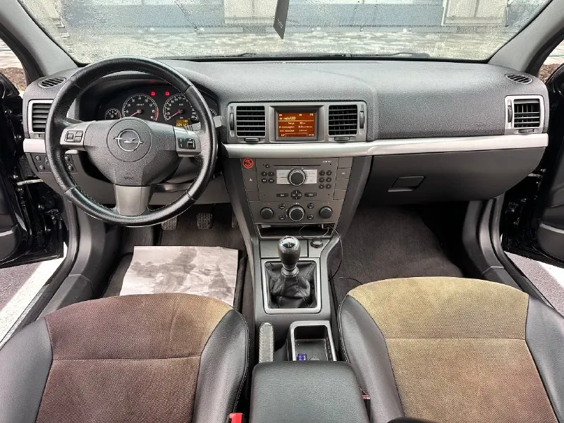 Opel vectra c 2008 1.8 m/t автомобиль в прекрасном состоянии на свои года с одним окрасом и прекрасной техникой. к машине есть история обслуживание на фирменном сто opel. салон без прокурора и потертостей. днище в идеале, моторный отсек сухой. масло не берет. 2 хозяина,2 ключа. подробности по тел. 🚙 пробег 225 000 км 💵 цена 599 000₽ ☎️ +7 (962) 000-78-38 📱 +7 (949) 573-62-32 сергей - фотография - 8