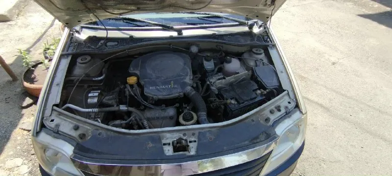 Продам renault логан, 2010 года, мотор бодрый каждый день катаюсь, дно и пороги целые без дыр, стеклоподъёмники передние, печка греет отлично. из минусов водительскую дверь подварить или заменить, левое крыло подварить или заменить, на ваше усмотрение, нуждается в покраске. цена 200 000т. торг на месте. осмотр г. докучаевск +79493192573 📞 звоните: +7(949)3192573 - фотография - 7