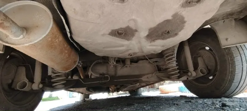 Продам renault логан, 2010 года, мотор бодрый каждый день катаюсь, дно и пороги целые без дыр, стеклоподъёмники передние, печка греет отлично. из минусов водительскую дверь подварить или заменить, левое крыло подварить или заменить, на ваше усмотрение, нуждается в покраске. цена 200 000т. торг на месте. осмотр г. докучаевск +79493192573 📞 звоните: +7(949)3192573 - фотография - 8