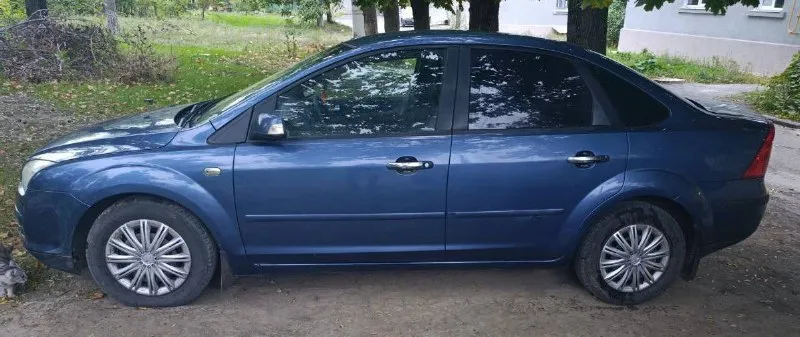 Продам 🚙 ford focus 2🚙 год-2007 кпп-механика модификация-2.0 топливо-бензин пробег-230т. км город-мариуполь цена-600 000р. 📲+79497051149 автомобиль в очень хорошем состоянии. полностью обслужен. вложений не требует. максимальная комплектация! 2 ключа. новая магнитола андроид 9 дюймов, блютуз, навигация, камера заднего вида. печка греет/кондиционер холодит. 4 стеклоподъемника, подогрев сидений, электрозеркала с подогревом. новая зимняя резина. полное переоформление. 📲 tg: @viktoriyamariupol 📞 звоните: +7(949)7051149 - фотография - 3