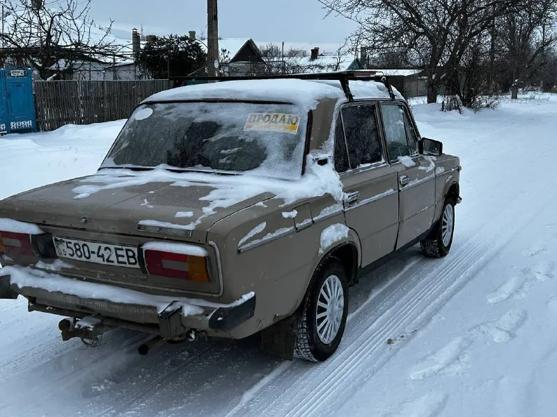 Продам ваз 2106 на полном боевом ходу делать ничего не надо, ходовая двигатель коробка в нормальном состоянии, стоит газ вписан, все работает все светится цена 80 тысяч номер телефона +79497960649 📲 tg: р 📞 звоните: +7(949)7960649 - фотография - 5