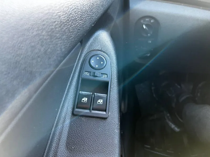 Продам ваз гранта 2023 год в отлично состоянии один хозяин вся зеленая автотека оригинальный пробег в такси не использовалась комплектация гур, абс, кондиционер, стеклоподъемники цена 750 000 тел +79996208756 гор. мариуполь 📲 tg: леонид 📞 звоните: +7(999)6208756 - фотография - 6