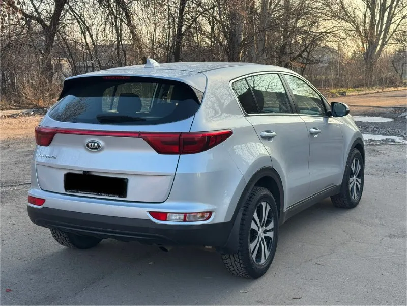 Kia sportage 2018 год двигатель 2.0 бензин коробка автомат автомобиль в отличном состоянии, абсолютно не какого вложения не требует, кузов весь в заводском окрасе 1000% готов на любые проверки с вашей стороны ! с документами полный порядок любой вид оформления, г. донецк цена 1.850 тыс. ₽ (возможен обмен а также продажа в кредит ) звоните остальное по тел. +79495210905 +79494006791 телеграмм 📞 🇷🇺 звоните: +79495210905 - фотография - 4