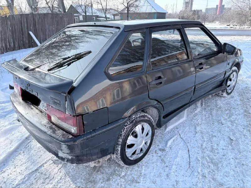 Продам ваз 2114 2005г. в 1.5 8v авто в хорошем состоянии. двигатель без нареканий, не дымит, масло не ест. коробка обслужена, все передачи включаются плавно, не хрустит, не выбивает. кузов ровный, не гнилой, дно стаканы на месте. салон чистый опрятный. эл. стеклоподъемники, магнитола, (aux, usb, bluetooth), обогрев заднего стекла, туманки led. машина каждый день на ходу, никогда не подводила. с документами полный порядок. цена 235 000тыс. руб реальному покупателю торг. осмотр:г. макеевка тел. +79490943350 - фотография - 5