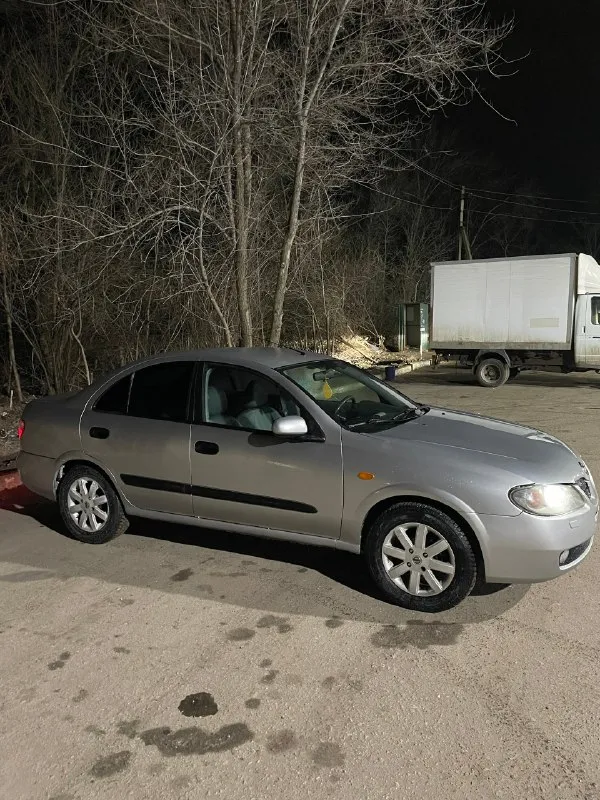 Nissan almera 1.5 mt, 2005, пробег 230.000 тыс масло менялось каждые 7 тыс км, резина зима+лето стоит магнитола с блютусом, вместительный багажник, комплект колес заходит легко. машина не гнилая, хорошое японское авто в своем классе, осмотр луганск восточные квартала, торг у капота цена 420000, торг будет у капота. тел +79595792779 роман 📞 звоните: +7(959)5792779 - фотография - 7