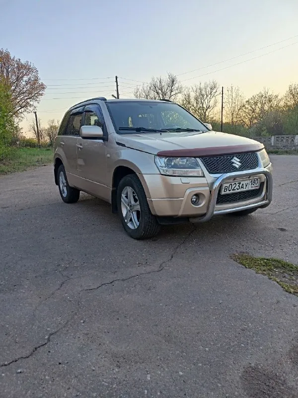 Продам suzuki grand vitara!2006г. комплекта резины. газ-бензин(зарегистрирован)4wd. мультируль, подогрев сидений. цена 850т. торг. все вопросы в лс. связь очень плохая!+79493487300 📞 звоните: +7(949)3487300 - фотография - 4