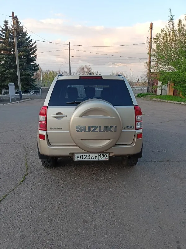 Продам suzuki grand vitara!2006г. комплекта резины. газ-бензин(зарегистрирован)4wd. мультируль, подогрев сидений. цена 850т. торг. все вопросы в лс. связь очень плохая!+79493487300 📞 звоните: +7(949)3487300 - фотография - 5