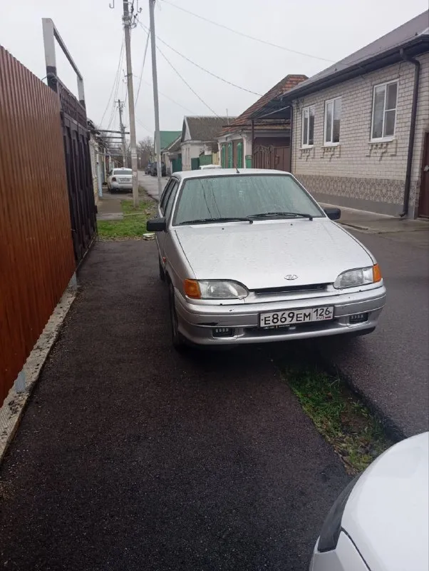 Продам ваз 2114 на бодром ходу, двс масло не ест, всё масла меняются вовремя, ходовая в круг новая,... - фотография