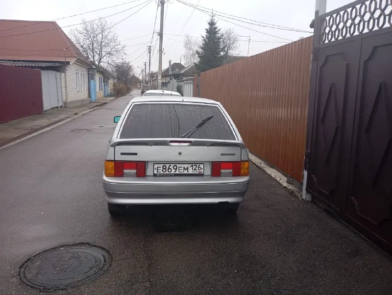 Продам ваз 2114 на бодром ходу, двс масло не ест, всё масла меняются вовремя, ходовая в круг новая, стоит не плохая музыка, проклеена шумо вибро изоляцией, на фото видно, машина не новая, года берут своё, дыр нет, всё работает всё моргает, ручник работает, резина зима новая, двс второй отдам в подарок, реальному покупателю торг, цена 170000₽ торг реальному покупателю при виде денег! звонить по номеру 89282628004 или 89498562714 александр - фотография - 2