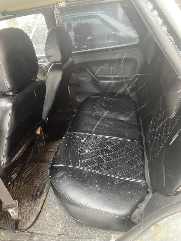 Продам ваз 2114 на бодром ходу, двс масло не ест, всё масла меняются вовремя, ходовая в круг новая, стоит не плохая музыка, проклеена шумо вибро изоляцией, на фото видно, машина не новая, года берут своё, дыр нет, всё работает всё моргает, ручник работает, резина зима новая, двс второй отдам в подарок, реальному покупателю торг, цена 170000₽ торг реальному покупателю при виде денег! звонить по номеру 89282628004 или 89498562714 александр - фотография - 8