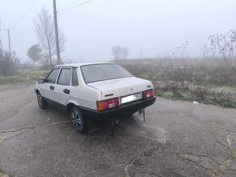 Ваз 21099 год 2002 механика пробег 165000км. продам в хорошем состоянии, владелец один, установлен газ, вписан в птс, комплект летней резины на титановых дисках. передние сидения от volksvagen passat, передняя панель (торпеда вместе с печкой) и приборная панель (все стрелочки работают) стоит с opel vectra b. цена 155 тыс. рублей. находится в г. бердянск. +79901900742 - фотография - 4