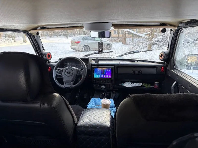 Продаю ниву 4x4 🚗 марка: ваз 21213, 2001года 💰 цена: 270 000 ₽ (быстрым торг!) 🔧 техническое состояние: - мощный и надежный двигатель 1.7 л, отлично тянет, без дымления и перебоев. масложора нет! - карбюратор настроен идеально, работает стабильно в любую погоду с пол-оборота. - ходовка новая, развал сделан, карданы новые, промвал новый, рулевой редуктор новый. 🎶 комфорт и удобства: - всё по электрике работает как часы: центральный замок, музыка, стеклоподъемники, сигнализация. - документы в порядке, без ограничений штрафов и т д. - возможно оформлене через мрэо. машина снята с учета стс птс дкп на руках! авто находится в донецке. 📞 звоните или пишите по номеру: +79494199625 (в любое время). при необходимости, могу привезти по договоренности. 📞 звоните: +7(949)4199625 - фотография - 7