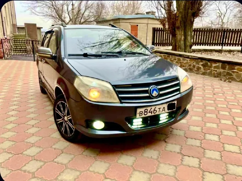 Срочно в продаже джили мк кросс 2014 года ✅технический в отличном состоянии! ✅двигатель 1.5 шепчет, ходовая мячик, коробка без нареканий! ✅документы полный поряд! стоит на учете. ✅зеленая авто тека! ✅хорошая музыка с кондиционер❄💨 4 стеклоподъёмника гур абс всё работает в идеале ✅хороший лед свет с туманками. ✅хороший приятный салон, печка жарит. новая зимняя резина в 🎁 стаканы целые, вин коды читаются. машина на очень бодром ходу, обслужена и готова к зиме. завëл сёл и уехал по кузову без рыжиков без гнили дно пороги в отличном состоянии возможно пригон в ваш город по договарëности обмен цена 370 тысяч- цена за такую машину купил и не делаеш всё что нужно сделать уже сделали обращайтесь по тел +7959 2467097 и можно на телеграм 📞 звоните: +7(959)2467097 - фотография - 5