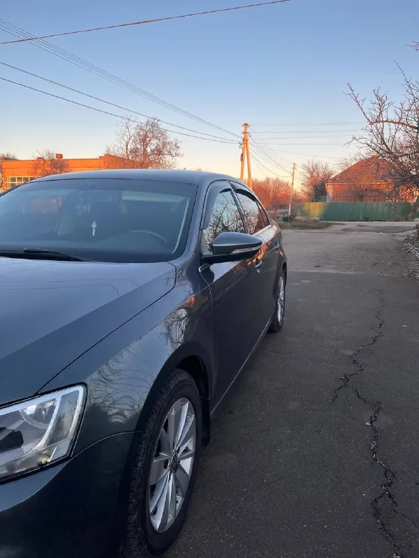 Продам свой автомобиль volkswagen джета 6 официальный европейка 2016 г объем 1.6 автомат пробег 7500... - фотография