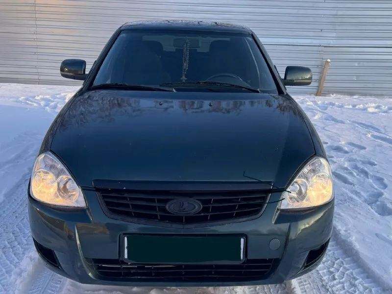 Здравствуйте продажа от собственника ! ваз priora год выпуска конец 2008 описание : автомобиль в хорошем состояние вложений не требует сел и поехал двигатель 1.6 16 v тянет очень бодро работает ровно без лишний звуков. ! масло не кушает ! кпп не хрустит не выбивает ! ходовая часть на 5+ кузов живой. без гнили ! по документам всё чисто без штрафов и запретов. ! салон чистый опрятный не прокуренный ! резина зима новая не штампах ! стоит хорошая качественная аудио система. самбуфер и так далее! все остальные вопросы по телефону цена авто 310.000 торг реальному покупателю ! у капота ! номер для связи +7 (949) 035-92-98! звонить в любое время! от антона громова 📞 звоните: +7(949)0359298 - фотография - 2