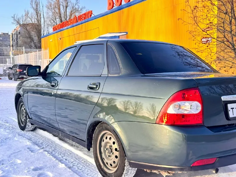 Здравствуйте продажа от собственника ! ваз priora год выпуска конец 2008 описание : автомобиль в хорошем состояние вложений не требует сел и поехал двигатель 1.6 16 v тянет очень бодро работает ровно без лишний звуков. ! масло не кушает ! кпп не хрустит не выбивает ! ходовая часть на 5+ кузов живой. без гнили ! по документам всё чисто без штрафов и запретов. ! салон чистый опрятный не прокуренный ! резина зима новая не штампах ! стоит хорошая качественная аудио система. самбуфер и так далее! все остальные вопросы по телефону цена авто 310.000 торг реальному покупателю ! у капота ! номер для связи +7 (949) 035-92-98! звонить в любое время! от антона громова 📞 звоните: +7(949)0359298 - фотография - 4