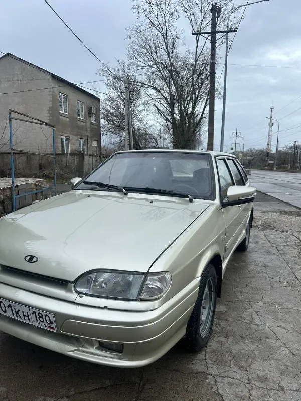 Продам свой ваз 2114 в отличном состоянии, 2006 год. очень бодрый тянет отлично, масло не ест. короб... - фотография