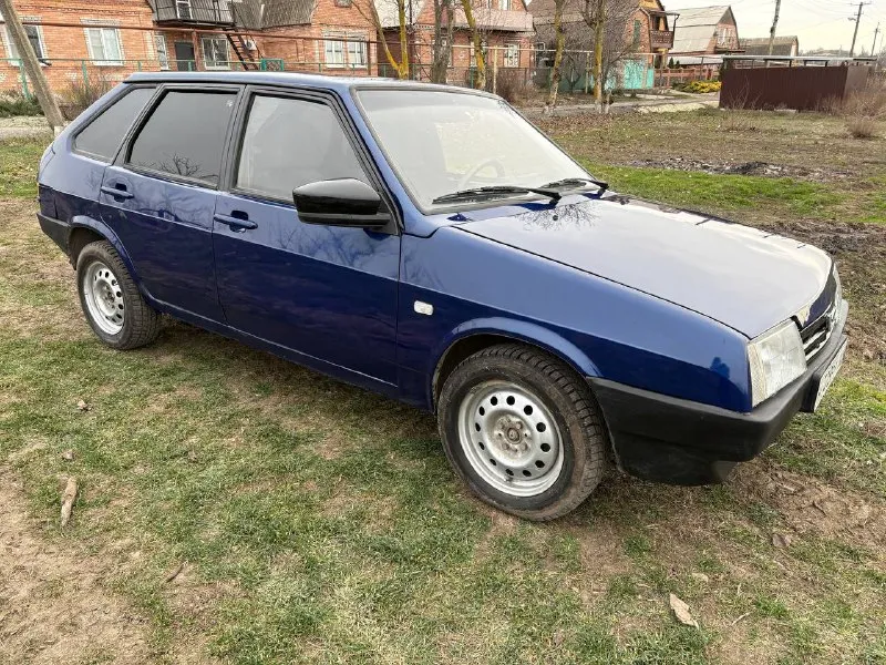 Продам ваз 2109 в хорошем состоянии, пробег 182т км, инжектор 2002г. двигатель 1.5 в хорошем состоян... - фотография