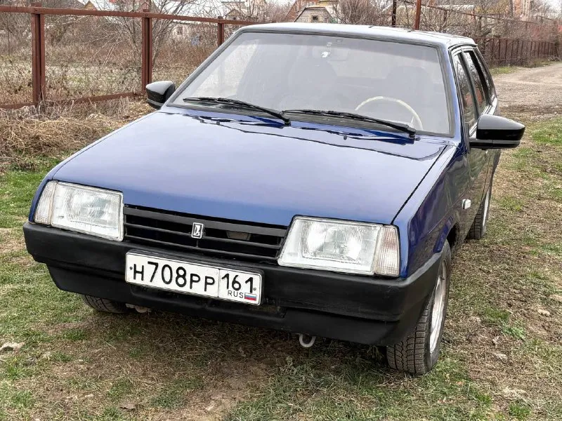 Продам ваз 2109 в хорошем состоянии, пробег 182т км, инжектор 2002г. двигатель 1.5 в хорошем состоянии, едет очень бодро, коробка не выбивает, не хрустит. на авто установлена хорошая зимняя шипованная резина r14,дно, пороги в отличном состоянии. из нового свечи, форсунки с рампой, датчик дмрв, радиатор, краник печки, антифриз, колодки, блок предохранителей, бензонасос. пересвечен щиток приборов, гранта зеркала, установлена простая музыка, сигнализация. новый аккумулятор. салон в хорошем состоянии документы в порядке, любое переоформление, есть действующий техосмотр. цена 190.₽ торг у капота осмотр г. новоазовск т. +79493137598 т. +79493183670 📲 tg: николай 📞 звоните: +7(949)3137598 - фотография - 5