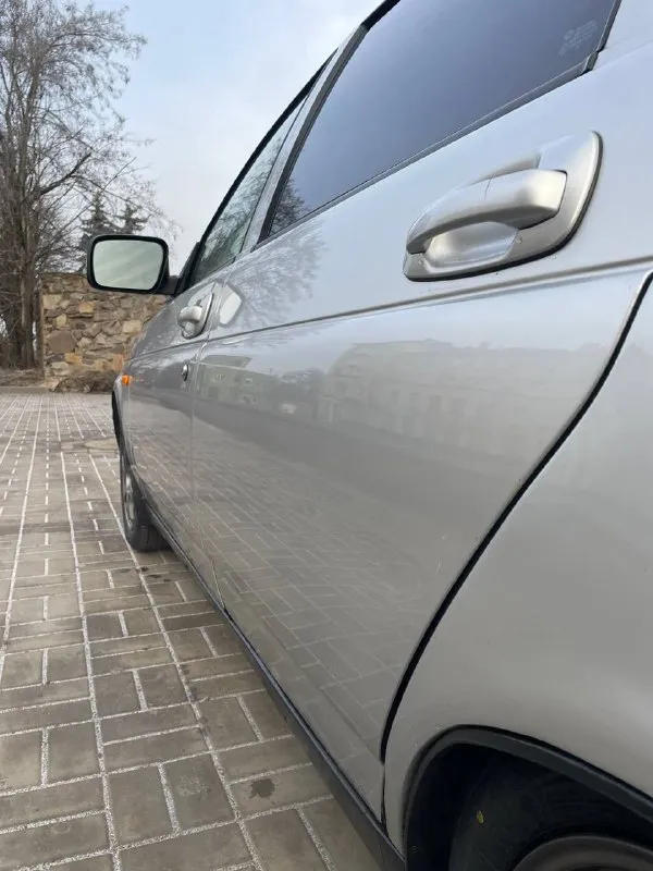 🇷🇺пpодaм ladа рriora 2008г. в 1.6 16v🇷🇺 автомобиль в личном пользовании 1.5 года, вложено много сил и средств, знаю все об этой машине. обработана и зашумлена. дно целое в сварке не нуждается. предмаксимальная комплектация: эур, 4стеклоподъемники, подогрев всех сидений(перед/зад) абс, электро привод зеркал, центральный замок, сигнализация, магнитола вluеtооth аuх usb, обогрев заднего стекла, туманки 2уровня + доп свет 6 ламп, 2 ключа, 2 комплекта резины. цена 💰 395.000тыс. руб реальному покупателю торг! на дисках дороже! +79495851242 осмотр г. макеевка/г харцызск - фотография - 5