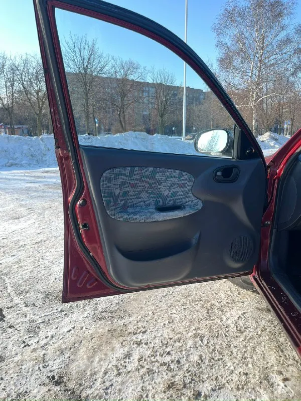 Daewoo lanos sx 1.5 (он же заз ланос, chevrolet lanos, chance, doninvest assol ). дкп стс птс оригинал! переоформление в мрэо без проблем. родной пробег 176600км, подтвержденный автотекой! реально живой хозяйский автомобиль. двигатель коробка отлично. мотор весь сухой, чистый, без подтёков, не дымит. кузов хороший, состояние без гнили, без дыр. дно идеальное, пороги норм, стаканы, лонжероны целые. по электрике все исправно. печка, свет, дворники, музыка, кондей, гур, 4эсп - всё работает! лед лампы в фарах, птф спереди и сзади работают. ходовка на отлично, ничего делать не надо. резина хорошая шиповка зима. машина полностью обслужена. вложений не требует вообще! цена: 285000₽(хороший торг по факту) город донецк +79495037001 📞 звоните: +7(949)5037001 - фотография - 4