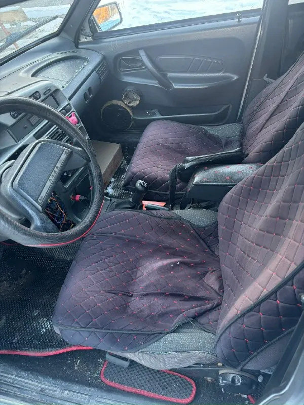 Продам ваз 2115 2007 год обьем 1.6 документы чистые, переоформление без проблем. двигатель не троит,... - фотография