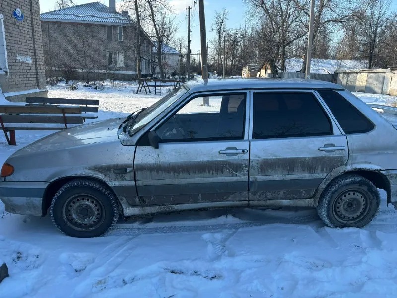 Продам ваз 2115 2007 год обьем 1.6 документы чистые, переоформление без проблем. двигатель не троит, не дымит, едет очень хорошо. кпп - без нареканий. электрика без нареканий. салон ухоженный, чистый. резина хорошая. стоит новый центральный замок, передние стеклоподьёмники. только менялись рулевые наконечники, шаровые, рулевая рейка. выжимной новый, главный тормозной тоже новый. тормозная система в круг новая стоят спереди сс стойки переклеена приборка, пересвет на красный. стоит полная система прямотока. stinger стоит кнопка старт/стоп. на зимних штампах г. макеевка восточный цена : 170.000 т. р тогр присутствует +79490104900 ( артём ) +79493700360 ( влад ) 📞 звоните: +7(949)0104900 - фотография - 5