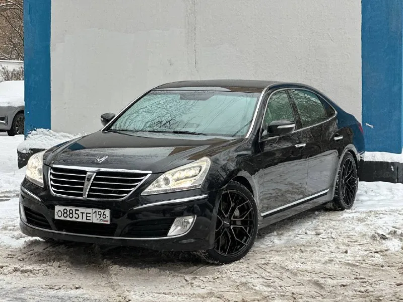 В продаже ⚡️ hyundai equus vs460 ⚡️ 💰цена 1 100 000₽ ✅год выпуска 2012 ⚙️двигатель 4.6 самолет ⚙️коробка автомат задный привод ✅пробег 268 000 км ✅с документами полный порядок ! ✅новые тормозные диски в круг, новые колодки в круг свежее масло со всеми фильтрами !! автомобиль полностью обслужен доедет куда угодно !! машина в очень достойном состоянии реальный конкурент s class и bmw7 серии намного дешевле по расходникам двигатель миллионник. ! не путать с двигателем 3.8 !!!!! пневма, присоски, массажи все работает недавно было сделано большое то! жирнейшая комплектация ! звоните, пишите обсудим ! дмитрий +79493671204 📞 звоните: +7(949)3671204 - фотография - 2