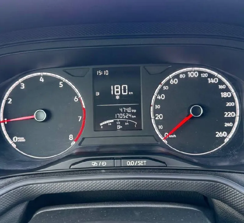 🇩🇪volkswagen polo 💰цена: 1 120 000р 🏢город: мариуполь 📅год выпуска: 2022 🧾пробег: 170 524км. ⚙️двигатель: 1.6 ⛽топливо: бензин/газ ⚙️кпп: механика 📞 телефон: +7-949-727-41-51 +7-949-551-91-52 +7-989-263-55-56 💾описание: ✔️два владельца ✔️родная краска 100% ✔️вместительный кузов лифтбэк ⛽️ гбо евро-4 с отметкой в птс ✔️шикарная комплектация: кондиционер, 5-ти ступенчатая механика, полный электропакет, штатная магнитола с androidavto и apple carplay, глонасс, отличная зимняя резина. улица шевченко 269 🏦 возможна продажа в кредит по двум документам. - фотография - 10