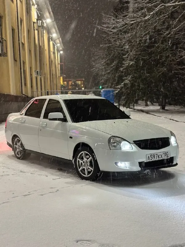 Продам лада приора 1 владелец ✅я собственник! 2011 года 156.000 родной пробег в прекрасном состоянии... - фотография