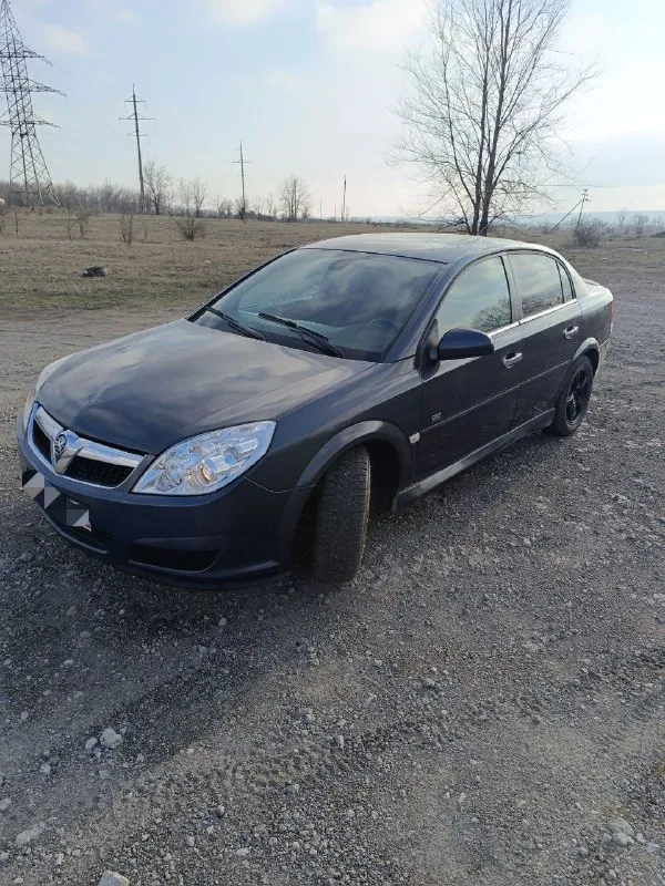 Продаётся opel вектра с год 2006 ✅ 1.8 ✅кпп механика ✅двух зонный климат контроль. ✅подогрев сидушек... - фотография