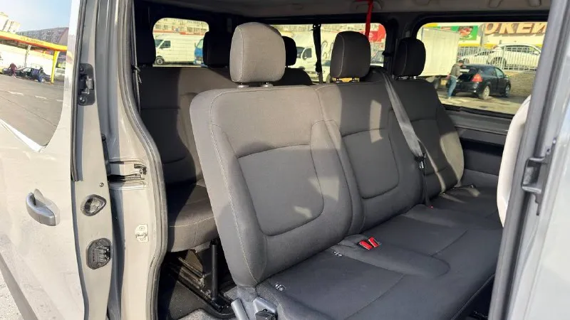 Renault trafic двигатель 1,6 пробег 195.000 коробка механика 6 ст. вся в родной краске без дтп цена 2,350,000₽ +79490455179 +79493304990(телеграм) 📞 звоните: +7(949)0455179 - фотография - 2