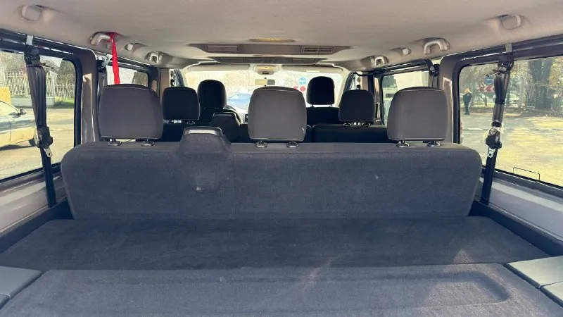 Renault trafic двигатель 1,6 пробег 195.000 коробка механика 6 ст. вся в родной краске без дтп цена 2,350,000₽ +79490455179 +79493304990(телеграм) 📞 звоните: +7(949)0455179 - фотография - 4