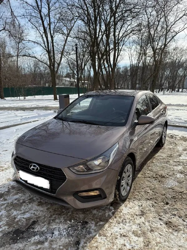 +79493330955 в продаже hyundai solaris 1.6 автомат 2020год ✅ новое состояние ✅ пробег 63тыс. км оригинальный ✅ точка в точку ✅ каждое стекло родное ✅ без окрасов ✅ все в заводской краске ✅ без вложений ✅ зеленая автотека ✅ южный регион (эксплуатация по краснодарскому краю ) ✅ днище как новое ✅ цвет кузова очень красивый, коричневый ✅ кузов без сколов и царапин ✅ обслужен ✅ любые проверки на любом сто ✅ telegram - фотография - 2