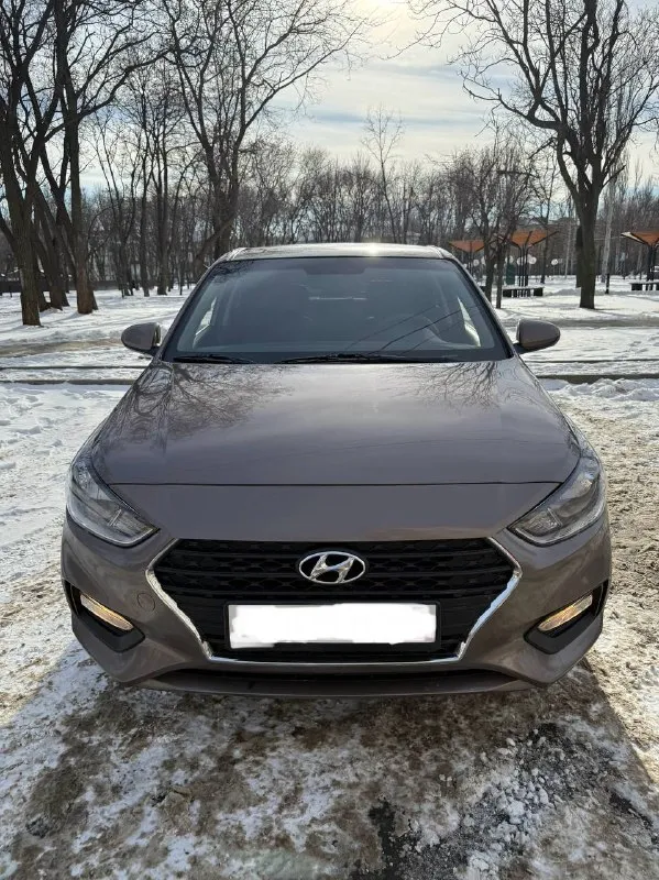 +79493330955 в продаже hyundai solaris 1.6 автомат 2020год ✅ новое состояние ✅ пробег 63тыс. км оригинальный ✅ точка в точку ✅ каждое стекло родное ✅ без окрасов ✅ все в заводской краске ✅ без вложений ✅ зеленая автотека ✅ южный регион (эксплуатация по краснодарскому краю ) ✅ днище как новое ✅ цвет кузова очень красивый, коричневый ✅ кузов без сколов и царапин ✅ обслужен ✅ любые проверки на любом сто ✅ telegram - фотография - 3